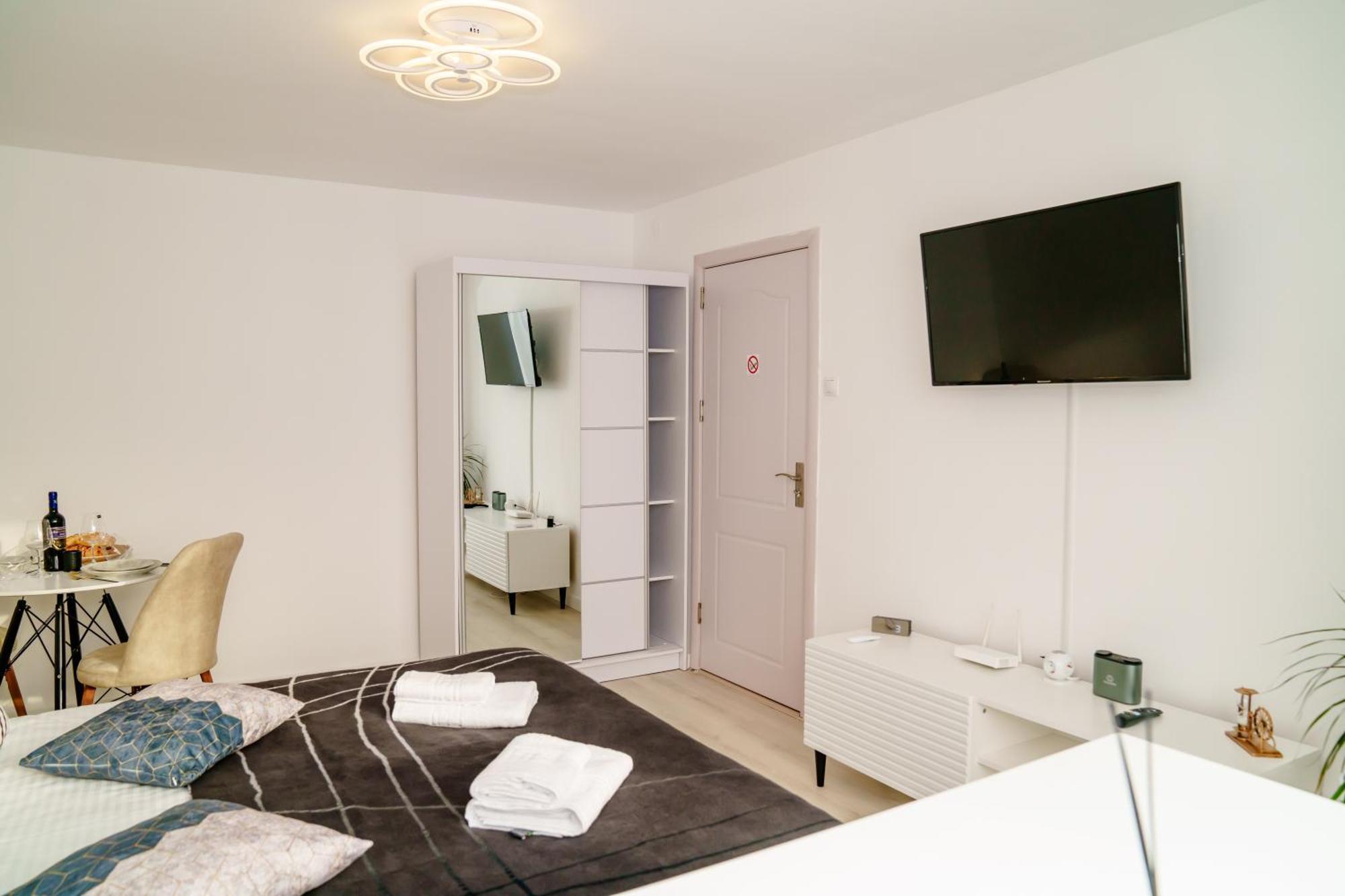 Studio Lounge Apartment Craiova Exterior photo